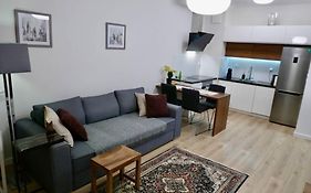 Sarmacka Apartment in Wilanów