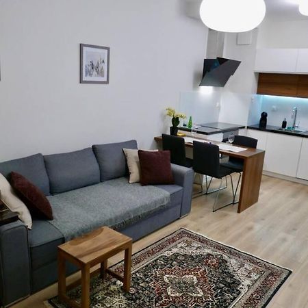 Sarmacka Apartment in Wilanów Warszawa Zewnętrze zdjęcie